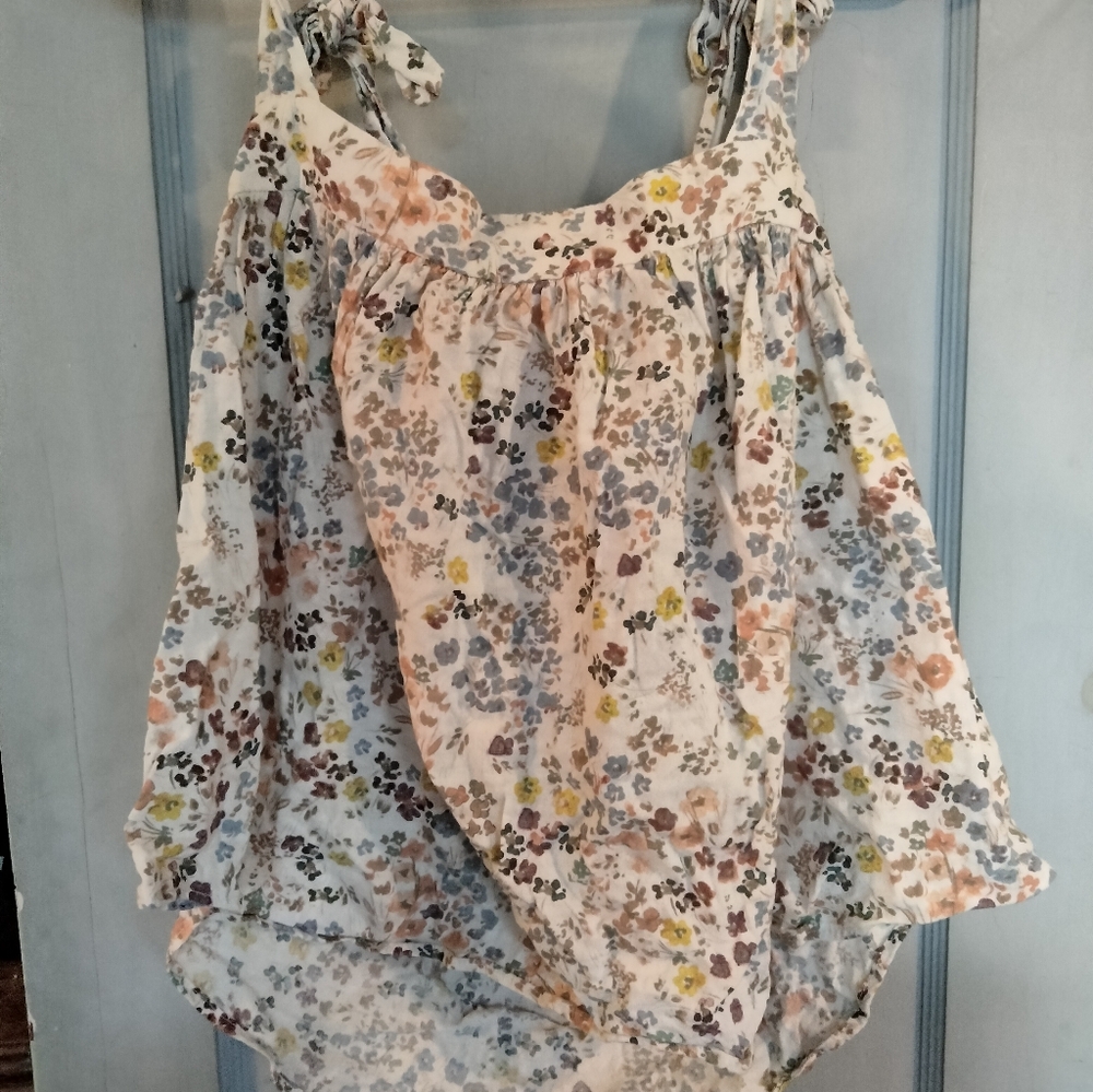 Floral print linen swing top with adjustable straps
